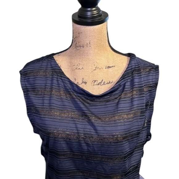 Athleta Navy Striped Women's Top - Picture 3 of 11
